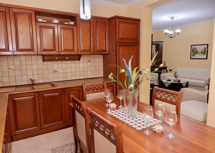 Вилла Heart Of Тирана