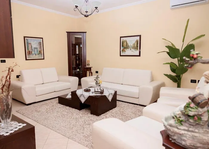 Heart Of Вилла Тирана